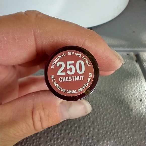 Mineral power by Maybelline 250 chestnut lipstick - Picture 3 of 6